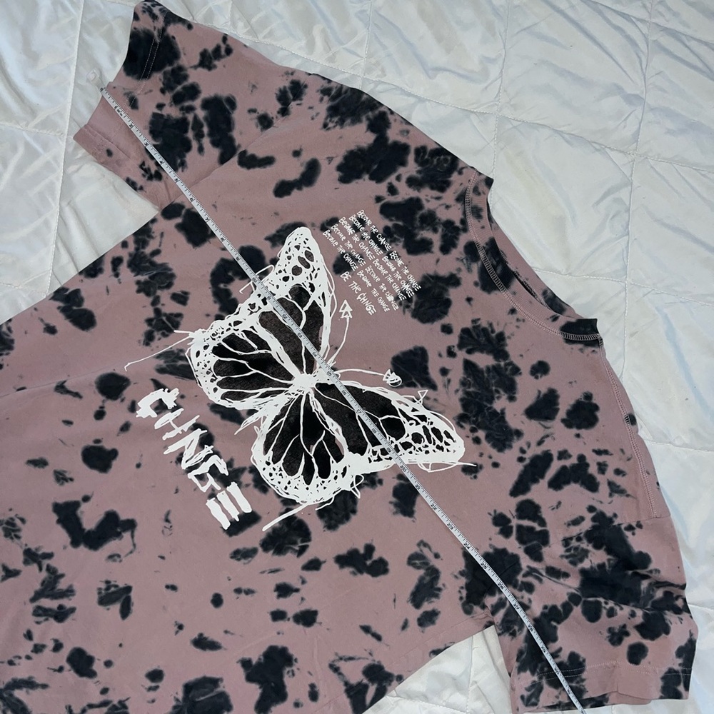 CHNGE Butrwrfly Pink and Black butterfly dress / T-Shirt size small